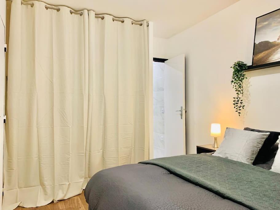 Appartement T2 Ideal Pour Familles Ou Sejour D Affaire Argenteuil Exteriör bild